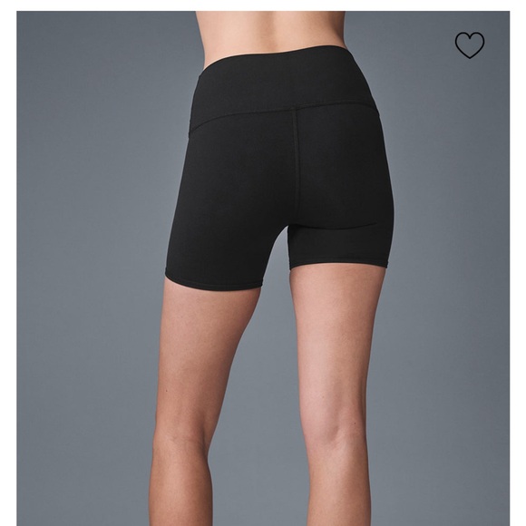 ALO Yoga Women's Black Airlift Biker Shorts - Picture 3 of 10